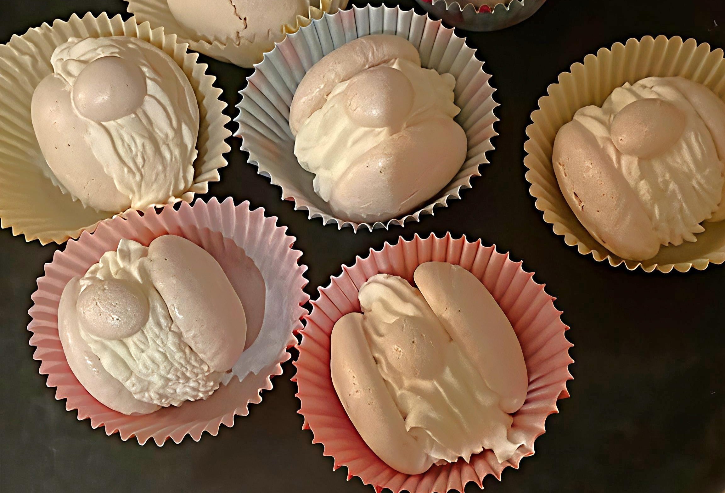 Handmade French meringues — custom pastry and desserts for families and events in Amsterdam